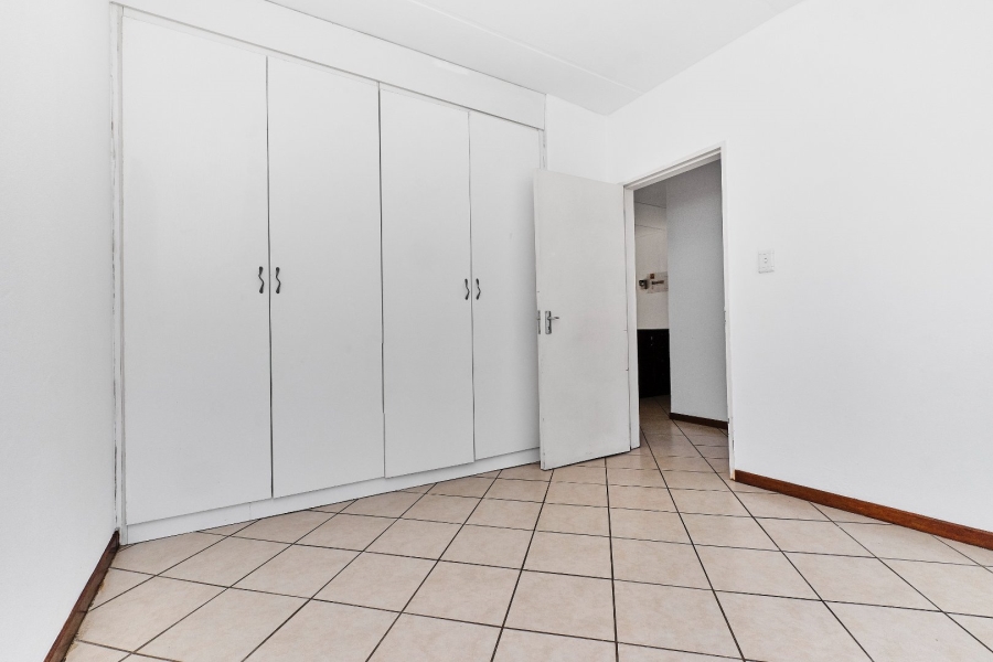 To Let 2 Bedroom Property for Rent in Honeypark Gauteng