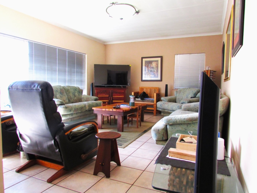 3 Bedroom Property for Sale in Vanderbijlpark SE 6 Gauteng
