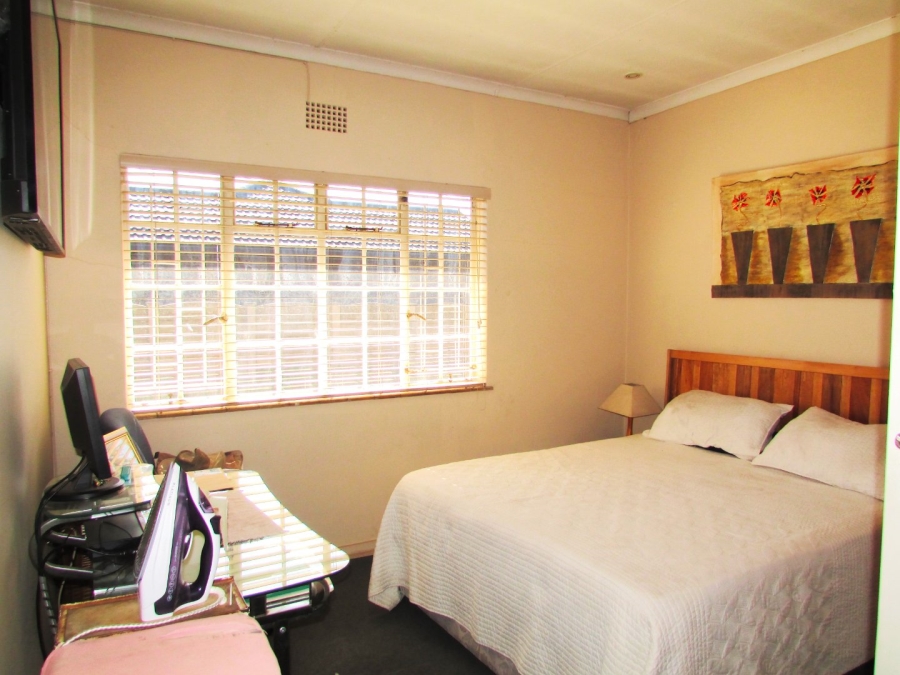 3 Bedroom Property for Sale in Vanderbijlpark SE 6 Gauteng