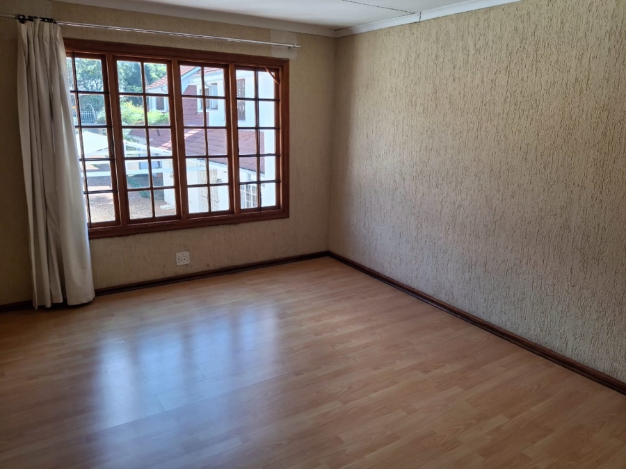 5 Bedroom Property for Sale in Greenside Gauteng