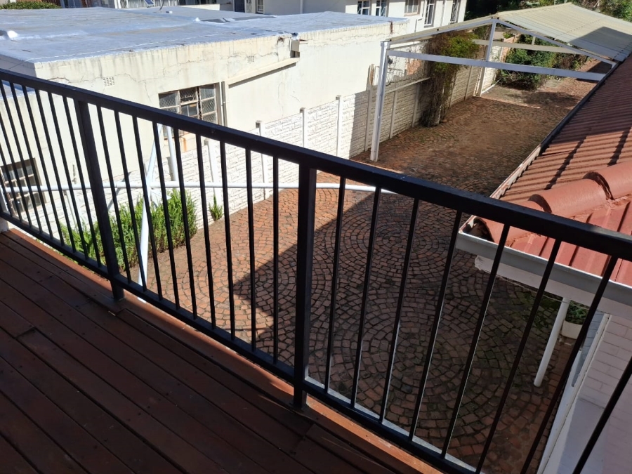 5 Bedroom Property for Sale in Greenside Gauteng