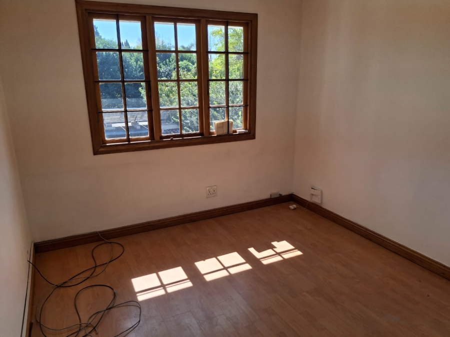 5 Bedroom Property for Sale in Greenside Gauteng