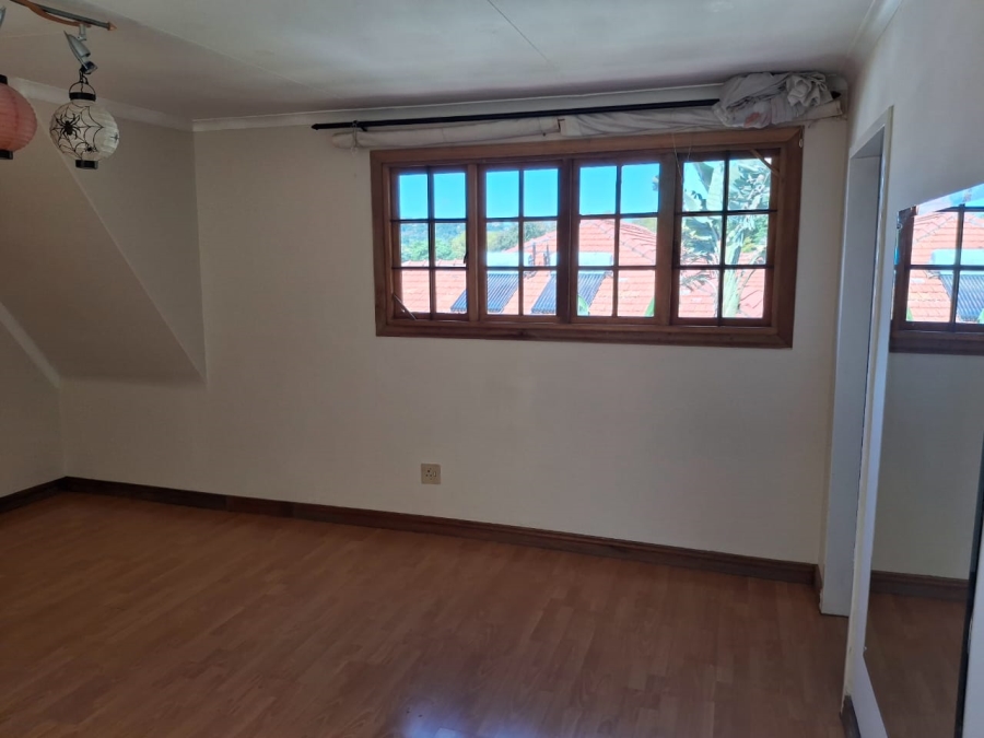 5 Bedroom Property for Sale in Greenside Gauteng