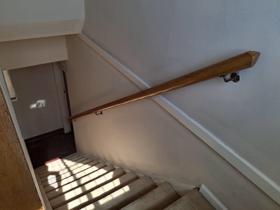 5 Bedroom Property for Sale in Greenside Gauteng