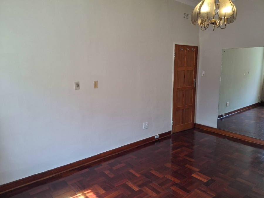 5 Bedroom Property for Sale in Greenside Gauteng