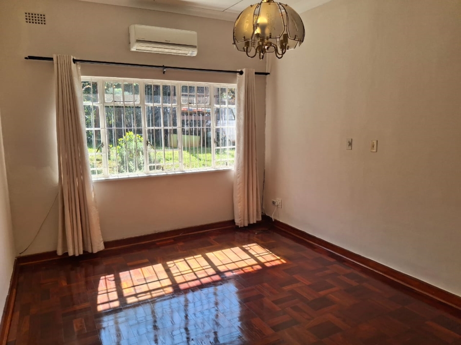 5 Bedroom Property for Sale in Greenside Gauteng