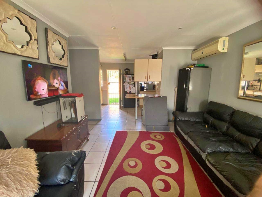 3 Bedroom Property for Sale in Die Wilgers Gauteng