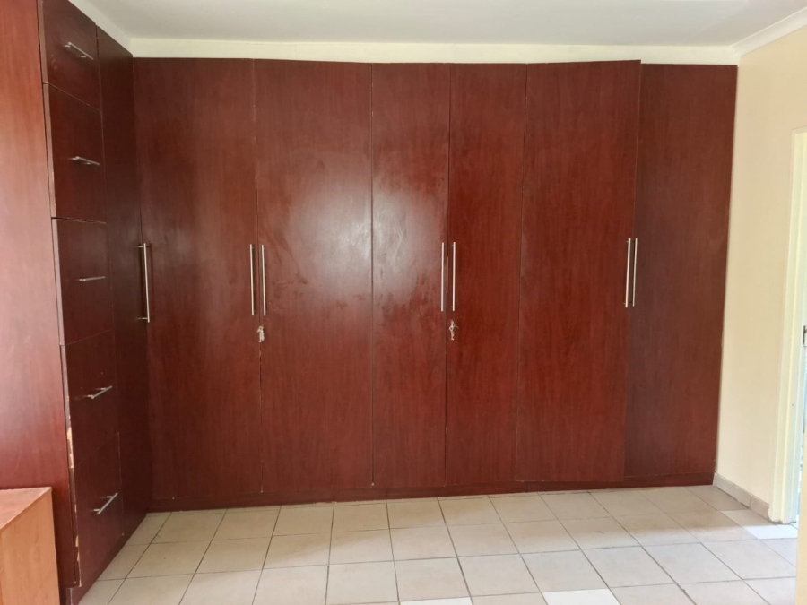 4 Bedroom Property for Sale in Kwaggasrand Gauteng