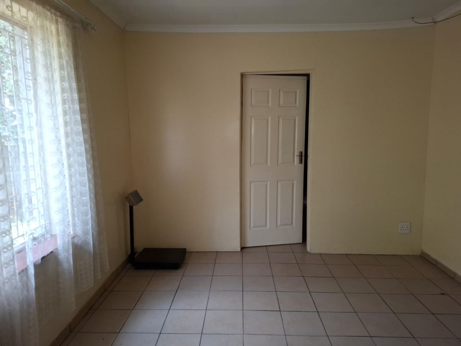 4 Bedroom Property for Sale in Kwaggasrand Gauteng