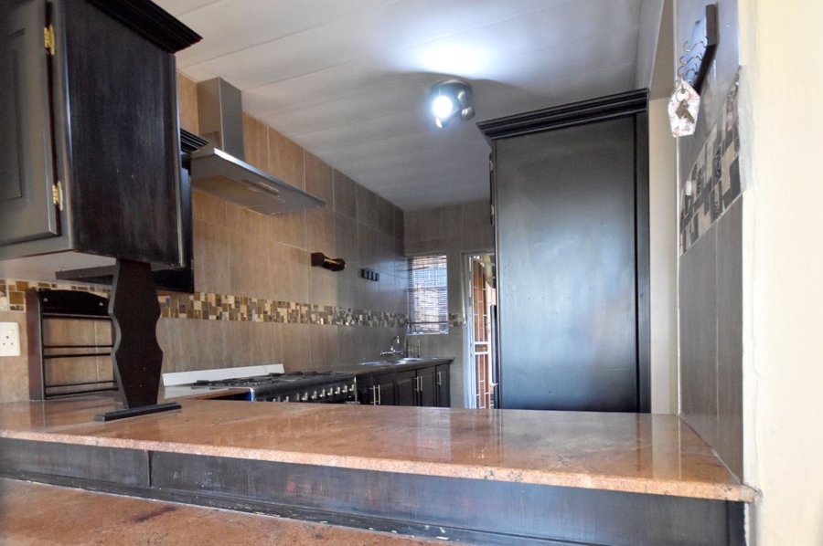 To Let 3 Bedroom Property for Rent in Garsfontein Gauteng