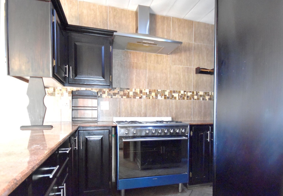 To Let 3 Bedroom Property for Rent in Garsfontein Gauteng