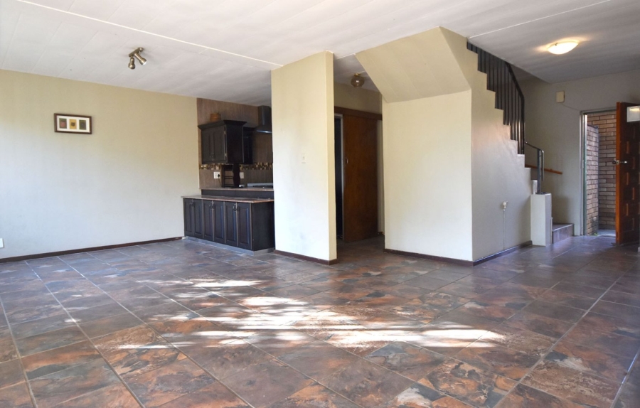 To Let 3 Bedroom Property for Rent in Garsfontein Gauteng