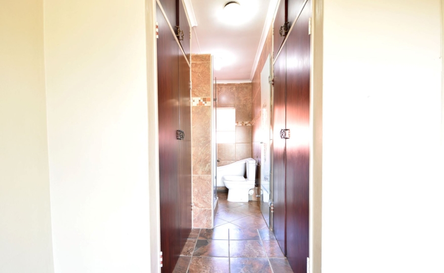 To Let 3 Bedroom Property for Rent in Garsfontein Gauteng