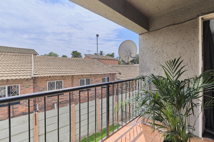 To Let 1 Bedroom Property for Rent in Maraisburg Gauteng