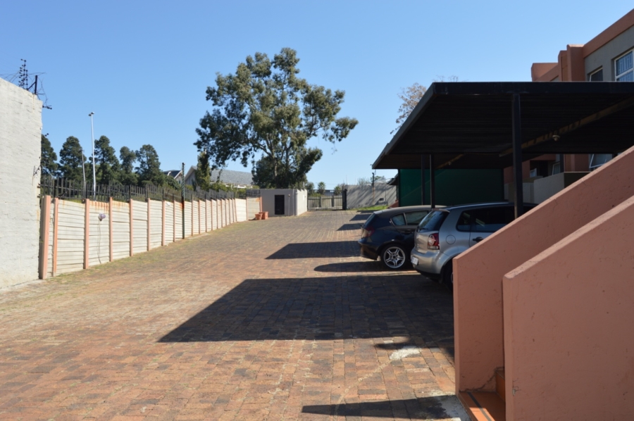 To Let 1 Bedroom Property for Rent in Maraisburg Gauteng