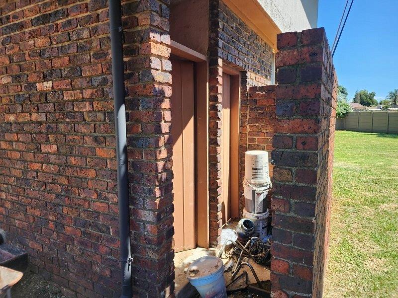 3 Bedroom Property for Sale in Bonaero Park Gauteng