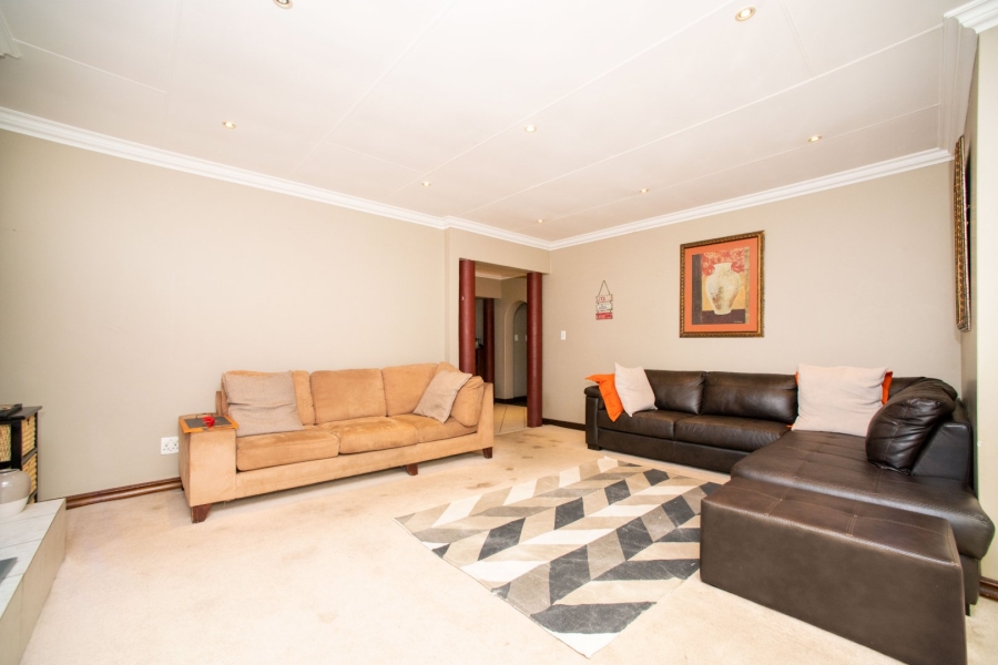 4 Bedroom Property for Sale in Highway Gardens Gauteng