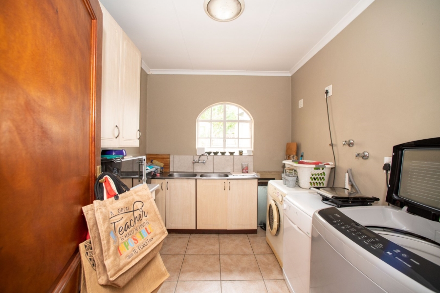4 Bedroom Property for Sale in Highway Gardens Gauteng