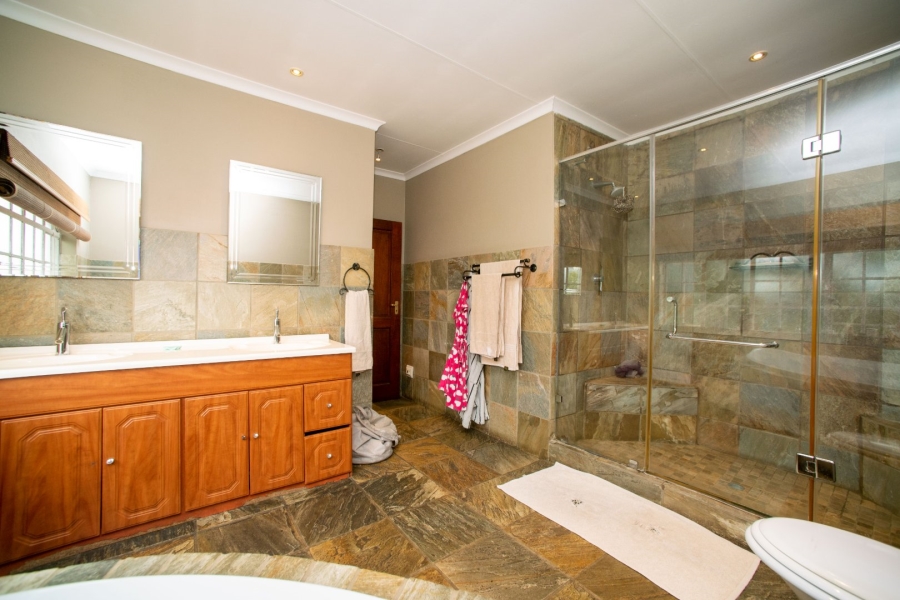 4 Bedroom Property for Sale in Highway Gardens Gauteng