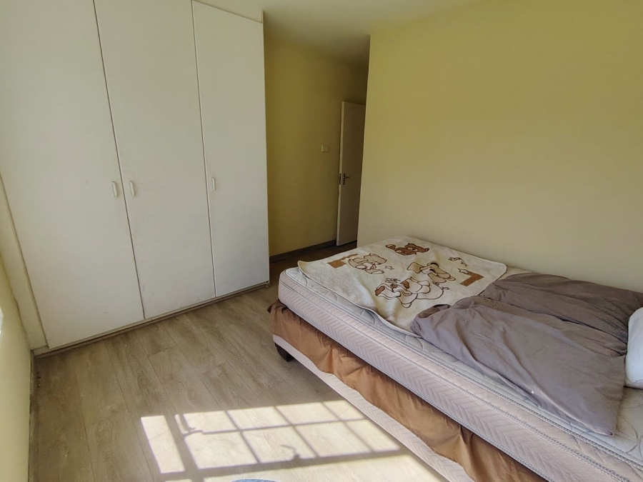 To Let 2 Bedroom Property for Rent in Heuwelsig Estate Gauteng