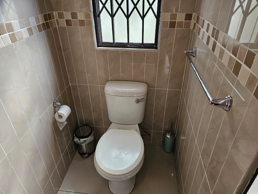 2 Bedroom Property for Sale in Brackendowns Gauteng