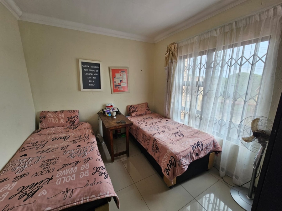2 Bedroom Property for Sale in Brackendowns Gauteng