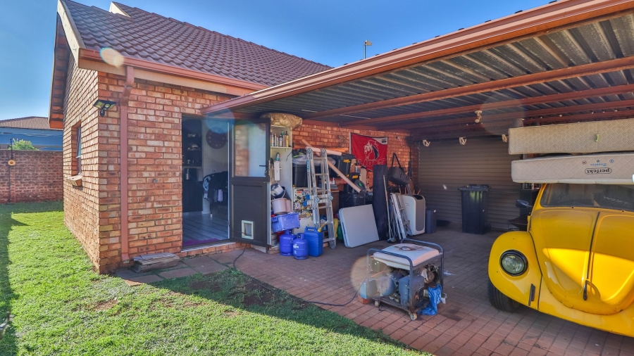 3 Bedroom Property for Sale in Pomona Gauteng