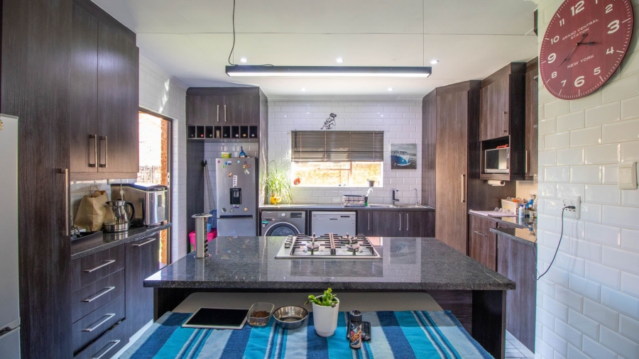 3 Bedroom Property for Sale in Pomona Gauteng