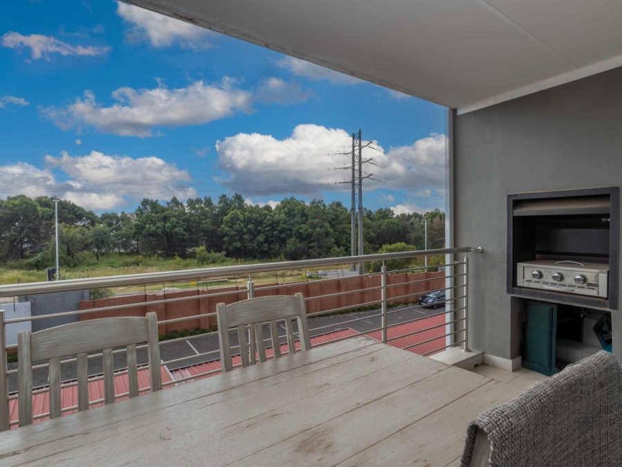 1 Bedroom Property for Sale in Modderfontein Gauteng