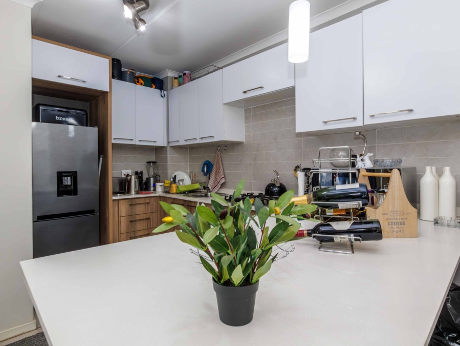 1 Bedroom Property for Sale in Modderfontein Gauteng