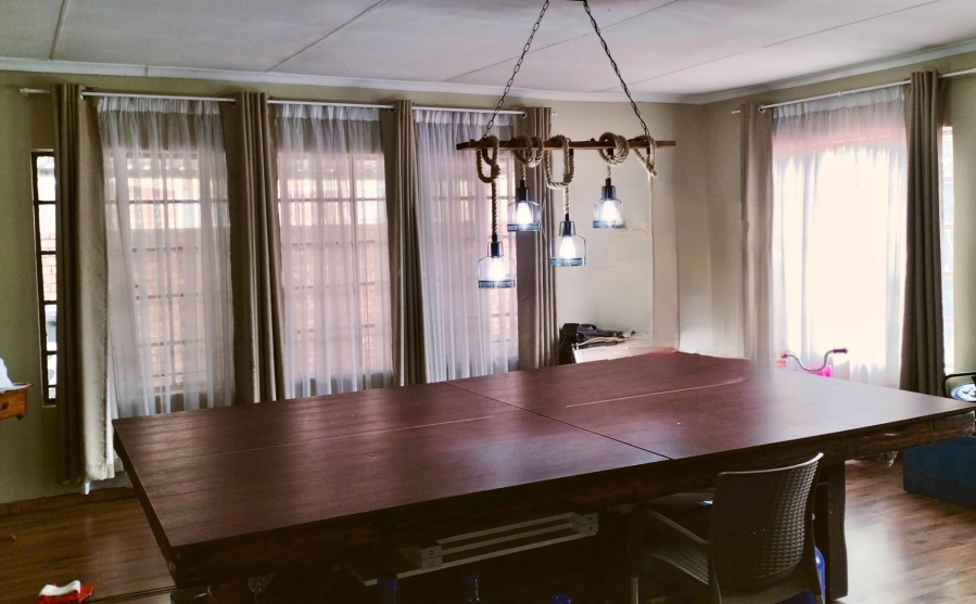 3 Bedroom Property for Sale in Wierda Park Gauteng