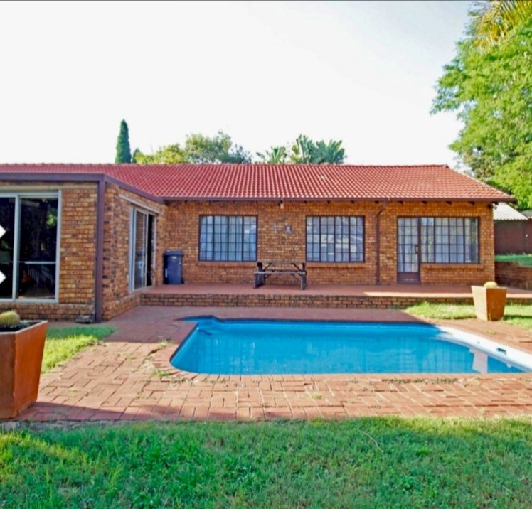 3 Bedroom Property for Sale in Wierda Park Gauteng