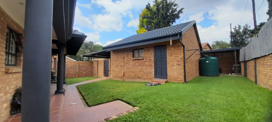 To Let 2 Bedroom Property for Rent in Moreleta Park Gauteng
