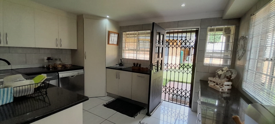 To Let 2 Bedroom Property for Rent in Moreleta Park Gauteng