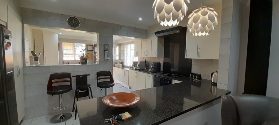 To Let 2 Bedroom Property for Rent in Moreleta Park Gauteng