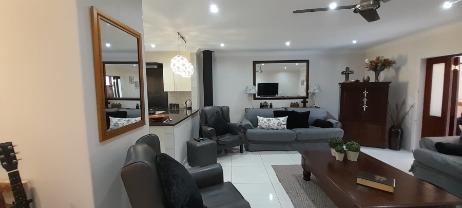 To Let 2 Bedroom Property for Rent in Moreleta Park Gauteng