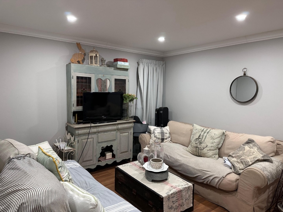 To Let 3 Bedroom Property for Rent in Elardus Park Gauteng