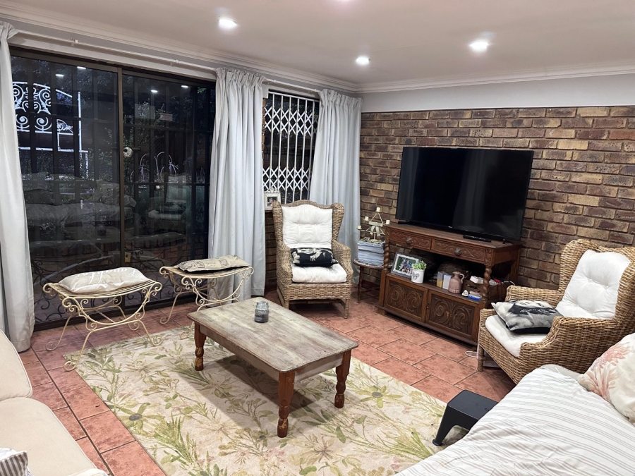 To Let 3 Bedroom Property for Rent in Elardus Park Gauteng
