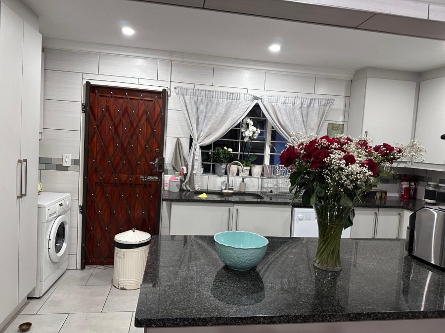 To Let 3 Bedroom Property for Rent in Elardus Park Gauteng