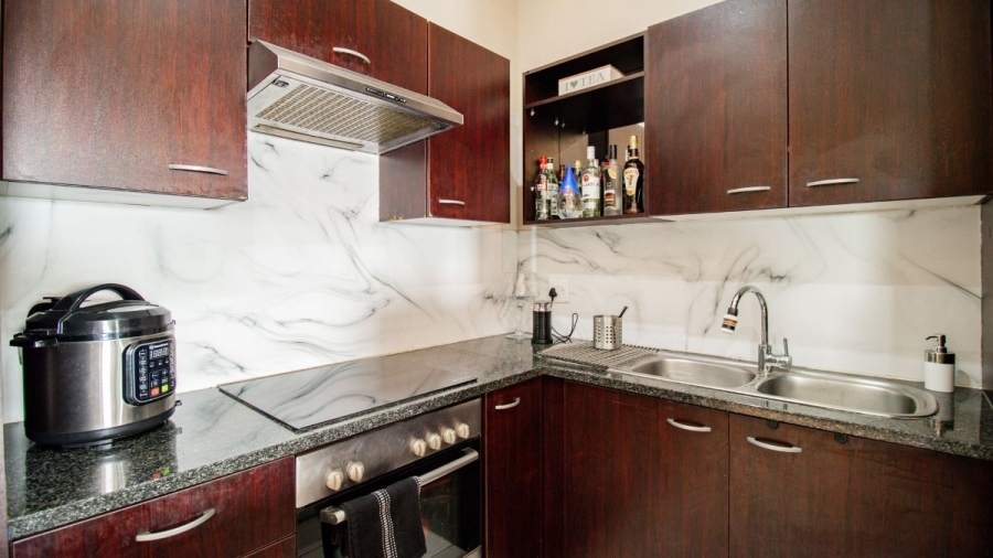 To Let 2 Bedroom Property for Rent in Bryanston Gauteng