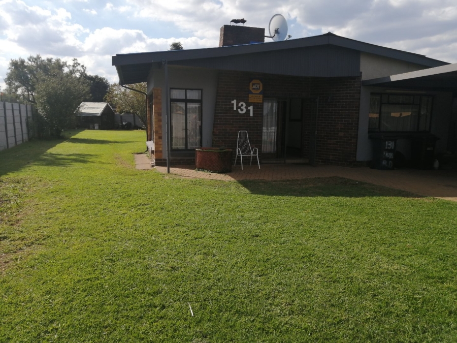 3 Bedroom Property for Sale in Strubenvale Gauteng