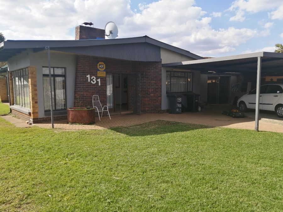 3 Bedroom Property for Sale in Strubenvale Gauteng
