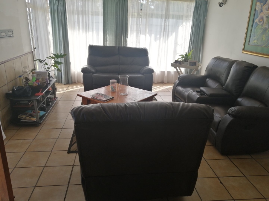 3 Bedroom Property for Sale in Strubenvale Gauteng