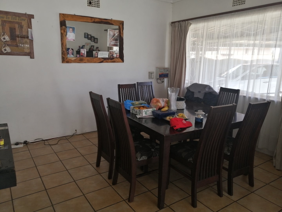 3 Bedroom Property for Sale in Strubenvale Gauteng