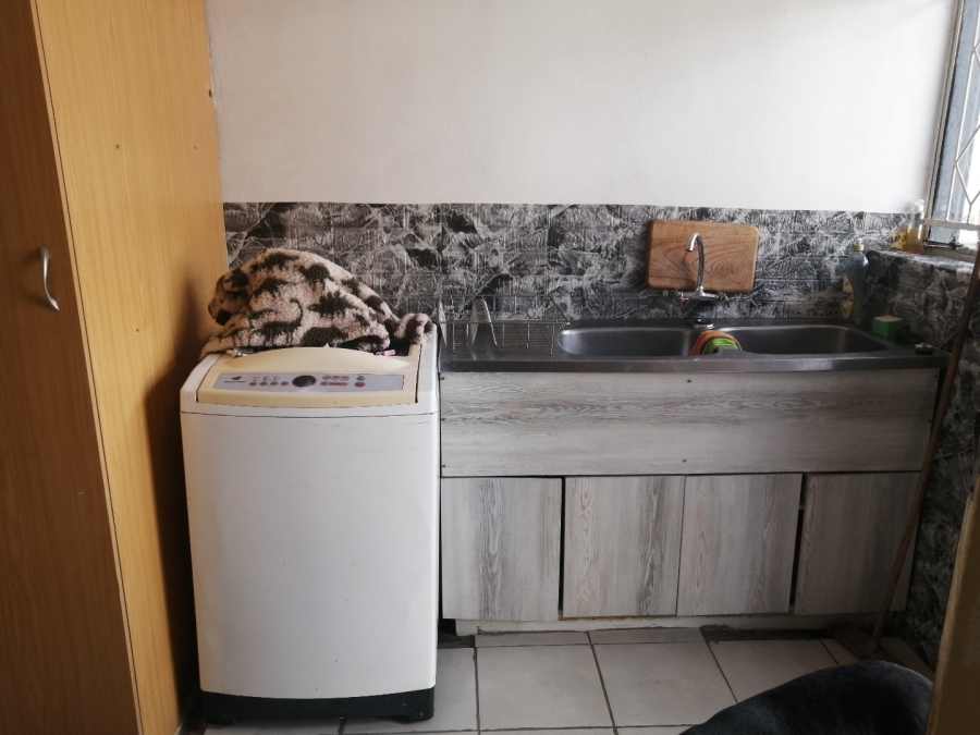 3 Bedroom Property for Sale in Strubenvale Gauteng