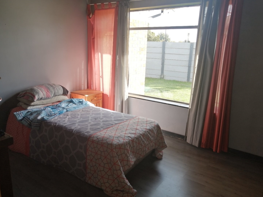 3 Bedroom Property for Sale in Strubenvale Gauteng