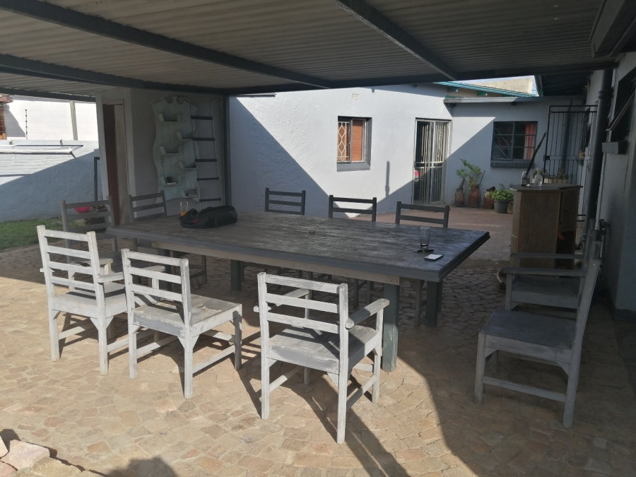 3 Bedroom Property for Sale in Strubenvale Gauteng