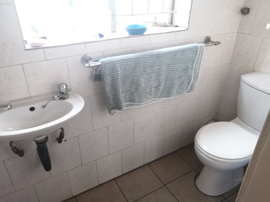3 Bedroom Property for Sale in Strubenvale Gauteng