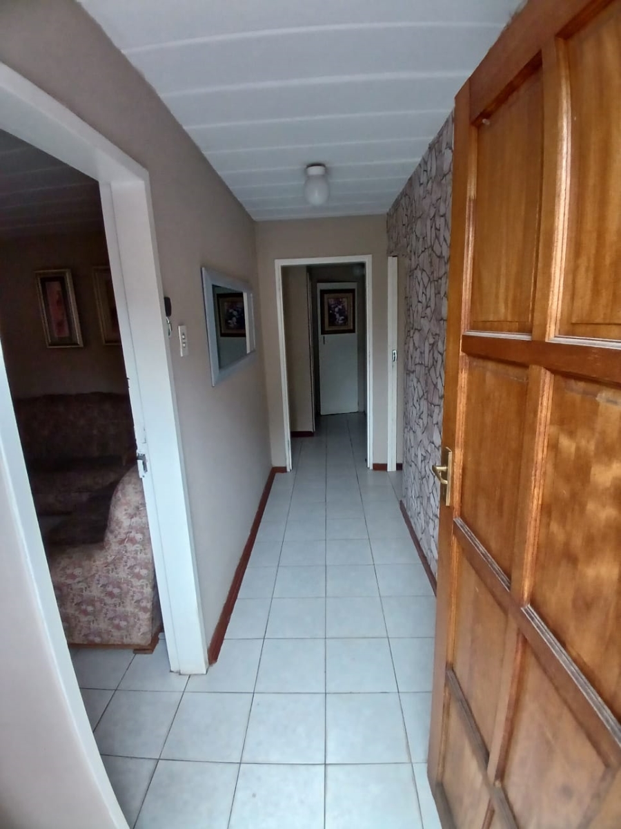 11 Bedroom Property for Sale in Westdene Gauteng