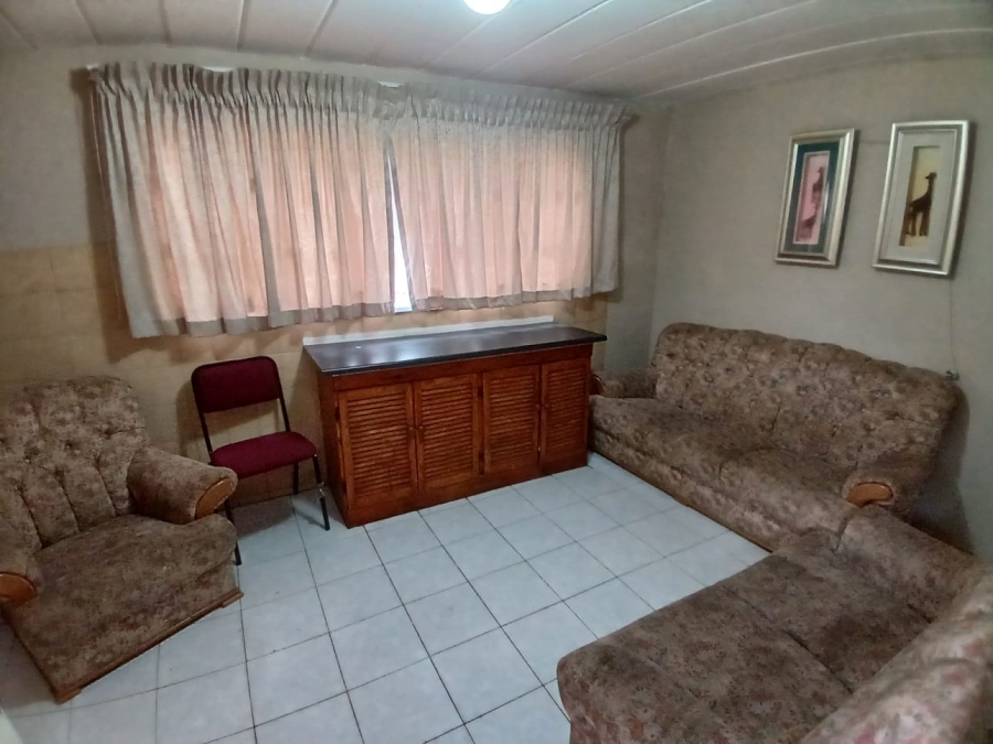11 Bedroom Property for Sale in Westdene Gauteng